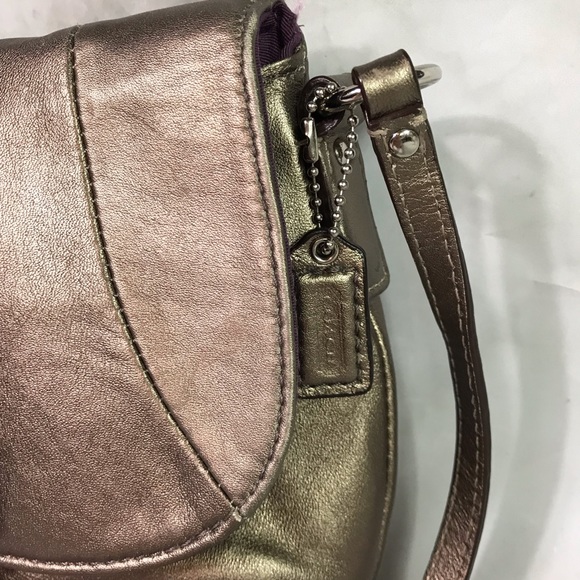 SOLD small Coach flap bag - Picture 3 of 7